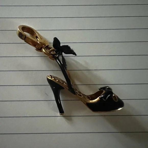 Juicy charm 👠 - Picture 2 of 3